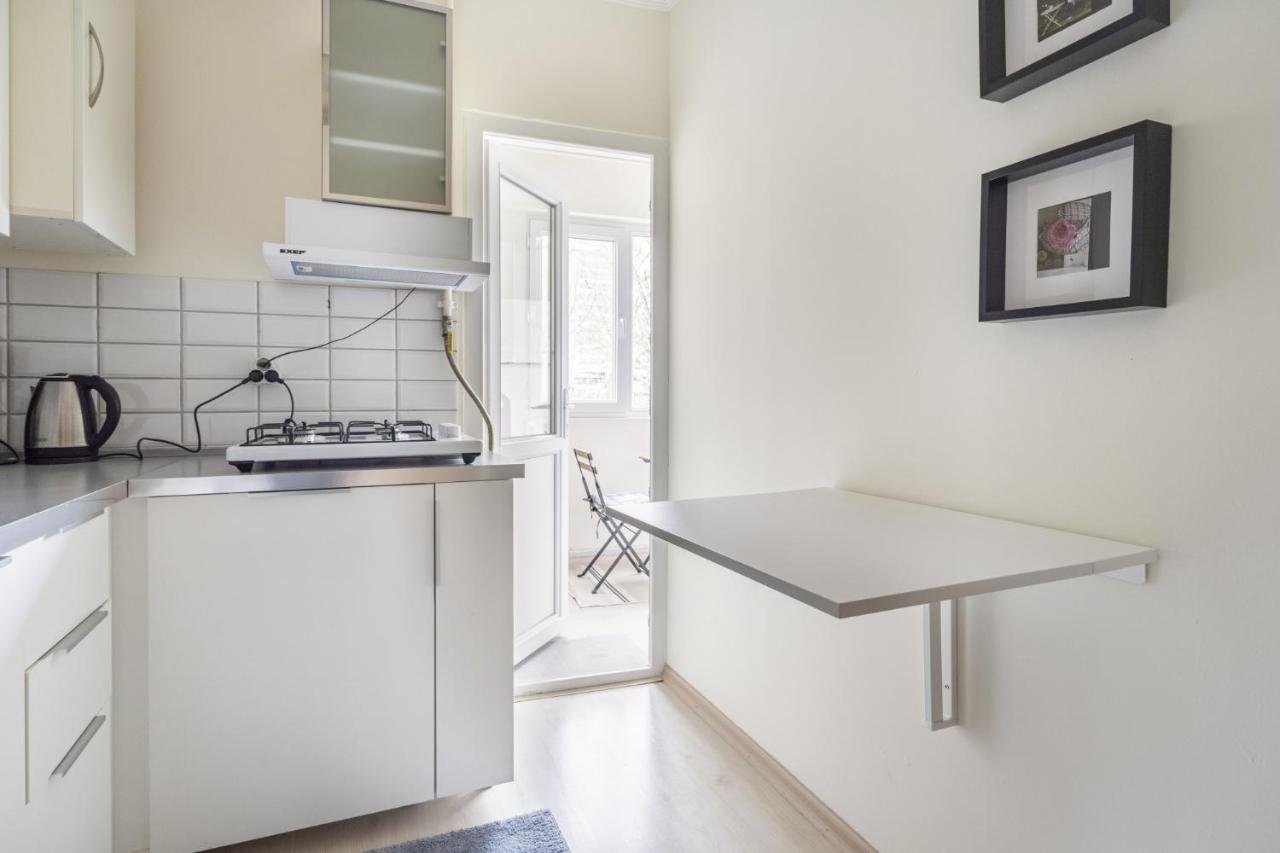 Modern Flat With Balcony On Bagdat Street Apartment Istanbul Exterior foto